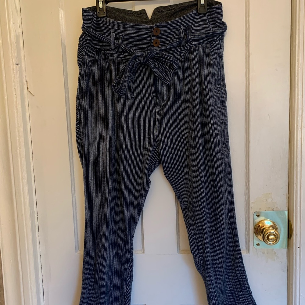 🤍{Free People} Cotton Tie Waist Pants🖌 - Picture 4 of 10